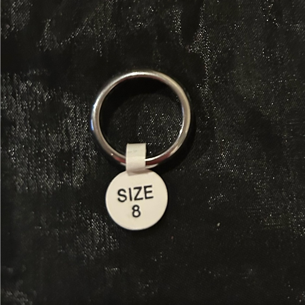 Silver ring chrome hearts style size 8 - Picture 4 of 4